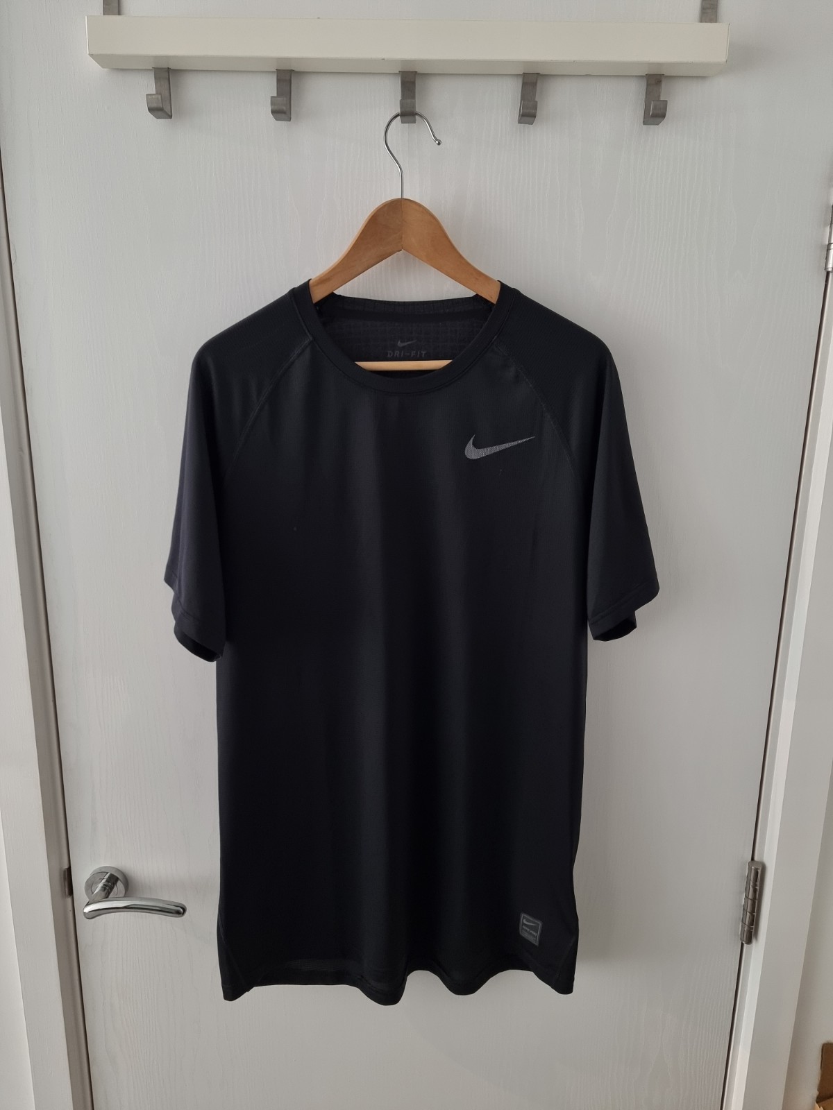 Nike Pro Dri-Fit Men's Training Running Fitness Top In Black, Size L RRP £65