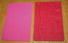 Wilton ~ FONDANT, GUM PASTE Silicone Molds (Set of 2) Nature, Robots & Monsters