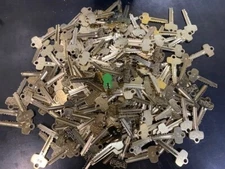Best OEM green construction keys.  OEM Operating & non-OEM Control. Cores avail.