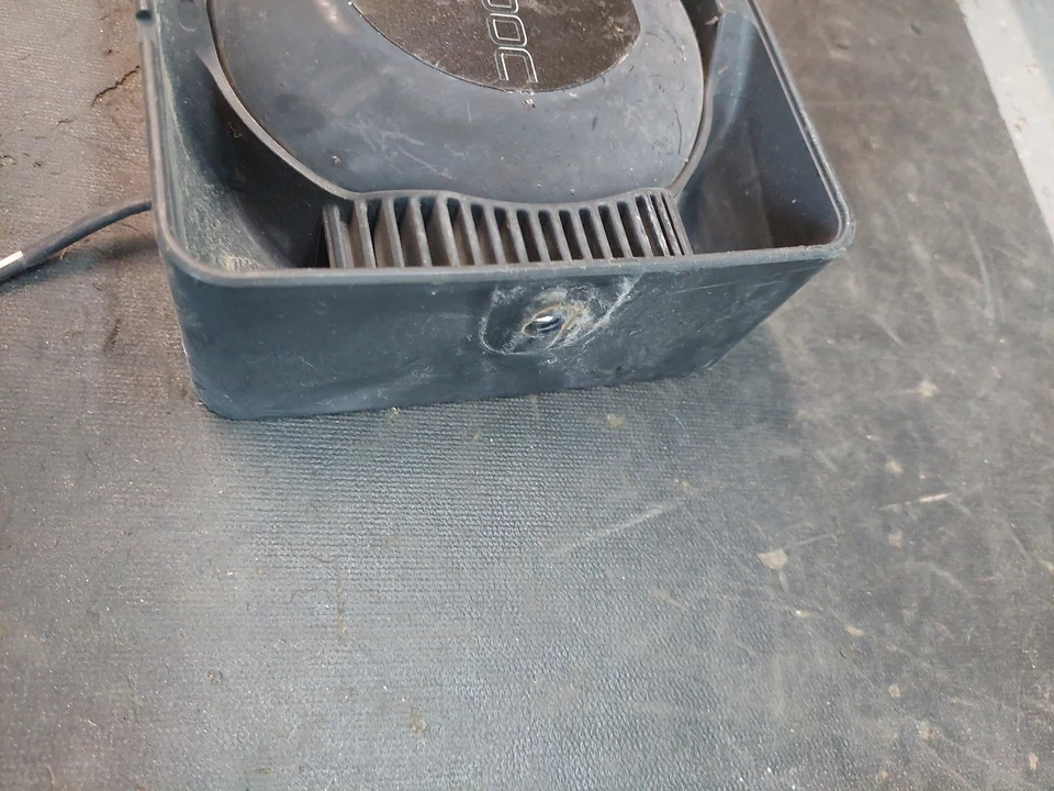 Altavoz Sirena Federal Signal ES100C 100W - Negro Foto 4 de 4