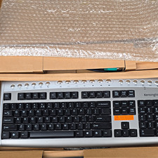 Kensington Standard QWERTY English Keyboard - Silver Black