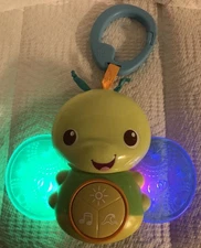 RARE Kids II UK Ltd Bright Starts Beaming Buggie Take Along Toy Bee Musical