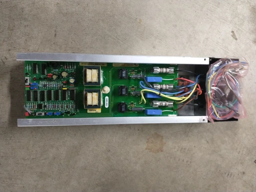 ✌️NEW MAGNETEK 3P-VS1 MOTOR CONTROL 4-178164-01 SPEED CONTROL 208-230/380-460VAC - Picture 4 of 4