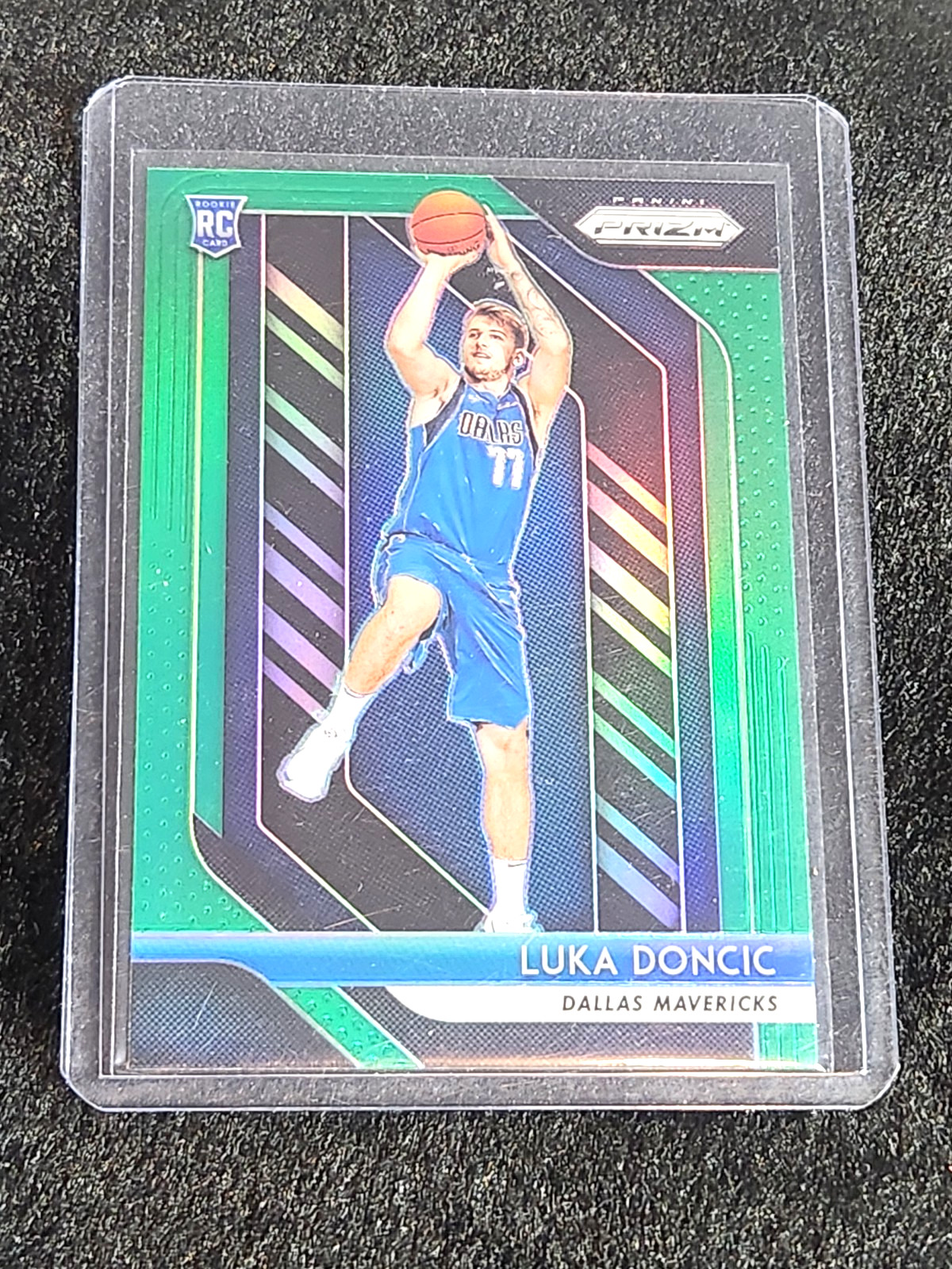 Luka Doncic 2018-19 Panini Prizm Green True Rookie Card RC #280 MINT WOW LOOK!