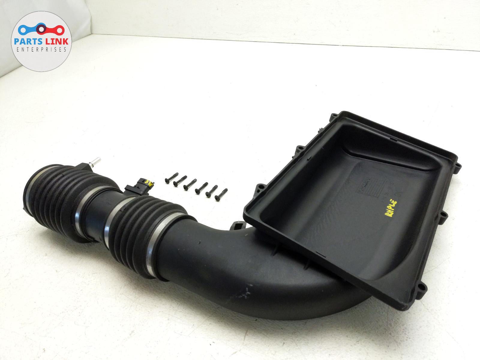 2008-2014 FERRARI CALIFORNIA F149 RIGHT AIR INTAKE CLEANER BOX COVER PIPE SENSOR