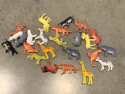 Lot Of 24 Vintage Plastic Toy Small Wild Animal Figures