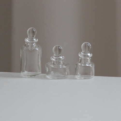 3 Stück 1:12 Puppenhaus Miniaturen Mini Glas mit Deckel Magic Parfüm Flakon Dekor - Bild 16 von 16