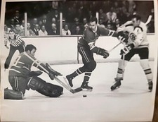 1969 ROGIE VACHON NHL HOCKEY TYPE 1 PHOTO PHIL ESPOSITO TED GREEN GOALIE HHOF 