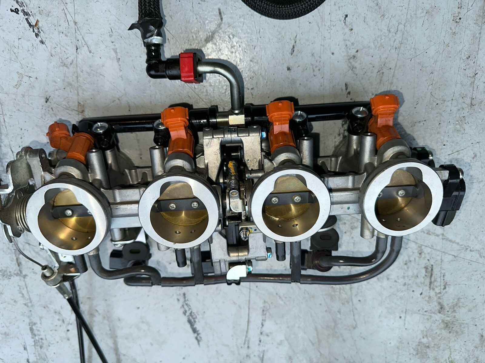 1318 Kawasaki Ninja ZX6r ZX636 Throttle Bodies Body 161630772 eBay