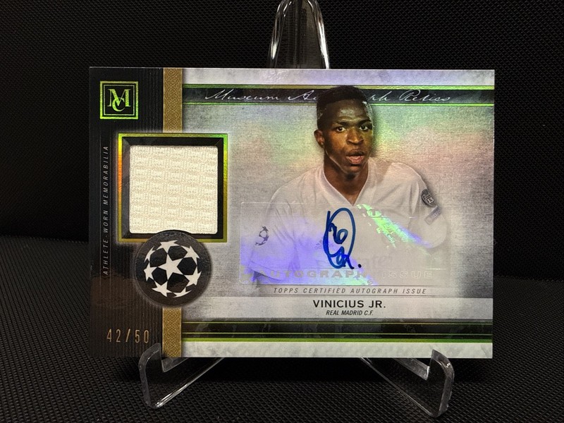 2020 Museum Collection UEFA Champions League 42/50 Vinicius Jr. Auto
