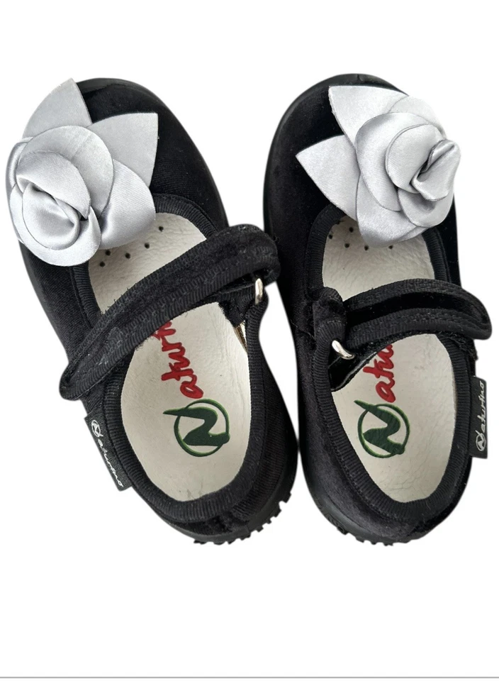 NATURINO Mary Jane Toddler Dress Shoes Size 21 Black With Bows Size 5 - Image 2 of 4