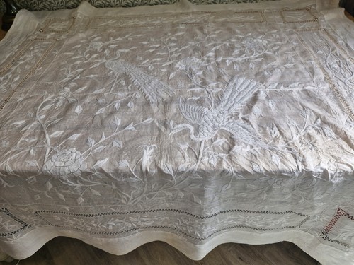 ANTIGUO MANTEL CHINO PIÑA BORDADO A MANO 1900 HOGAR - Imagen 12 de 15