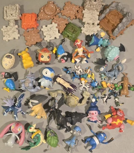 Vintage 1990s-2000s Pokemon Toy Figures Lot 40 Figures Large And Small