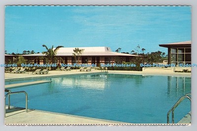 R789247 Die sonnengeküssten Bahama-Inseln Pool in der Lucayan Marina Calypso Kunststoff