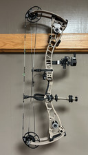 2025 BOWTECH Proven 34 Bow -Right Handed Bow Package - Sandstone 60 lb