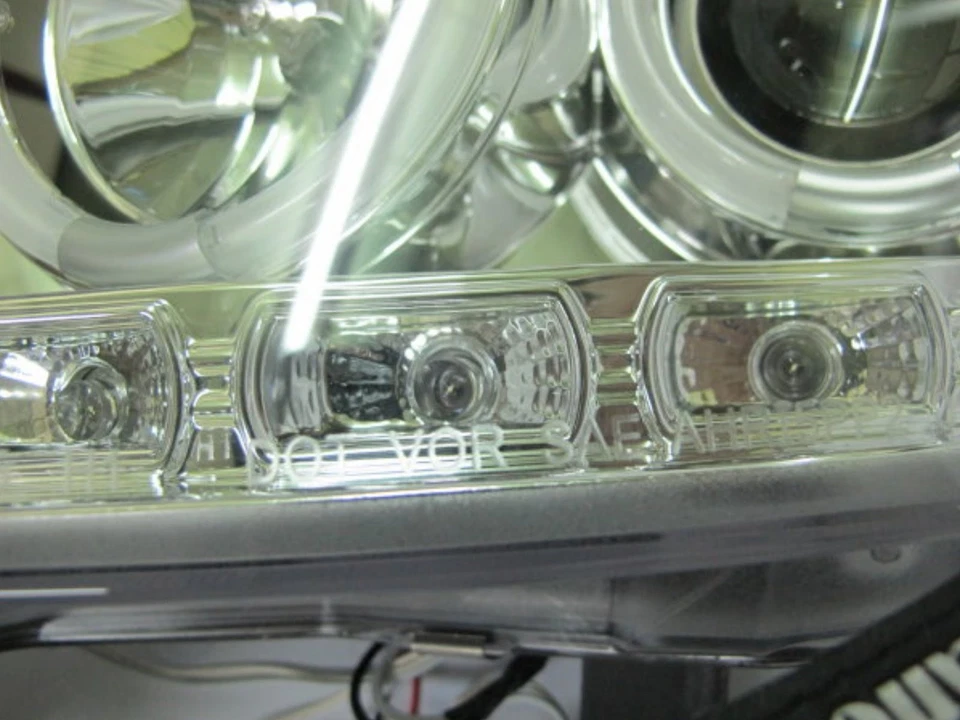 Farol projetor FRONTIRE NAVARA D40 MK2 05-10 CCFL cromado V2 para Nissan LHD - Imagem 4 de 4