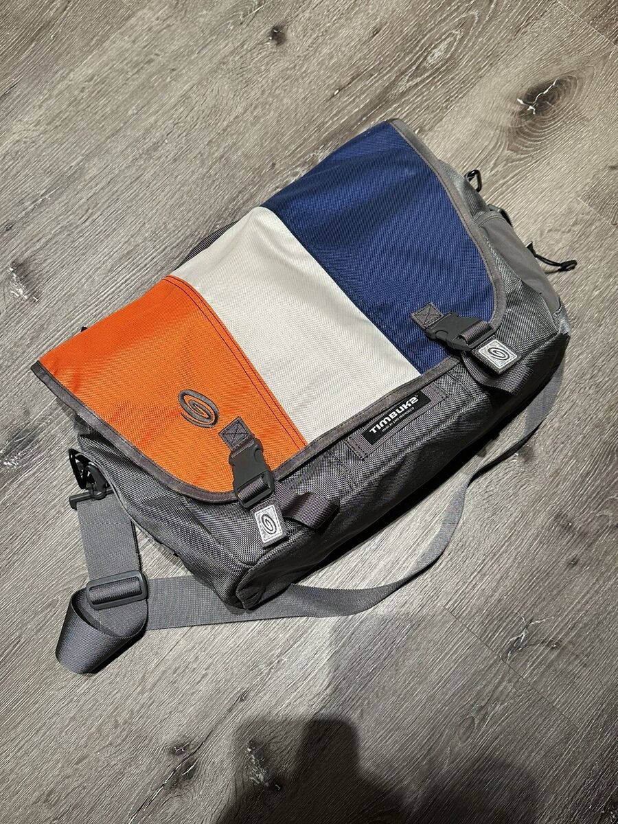 Excellent Condition Timbuk2 Classic Messenger Bag (medium Excellent Condition Timbuk2 Classic Messenger Bag (medium