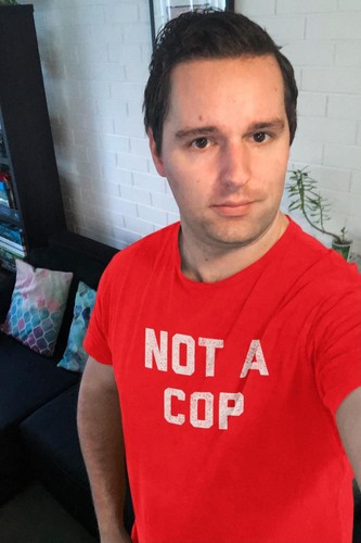 NOT A COP - Funny Police Humor Joke -T Shirt any SIZE OR COLOR - 第 10/14 張圖片