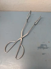  Rectangular Finger Hole Serrated Edge Tongs (LL)