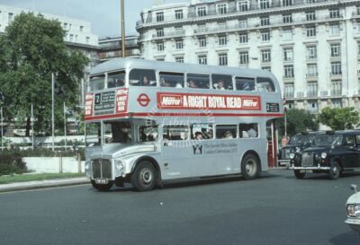 FOTO London Transport AEC Routemaster RM1787 787DYE at Marble Arch 1977