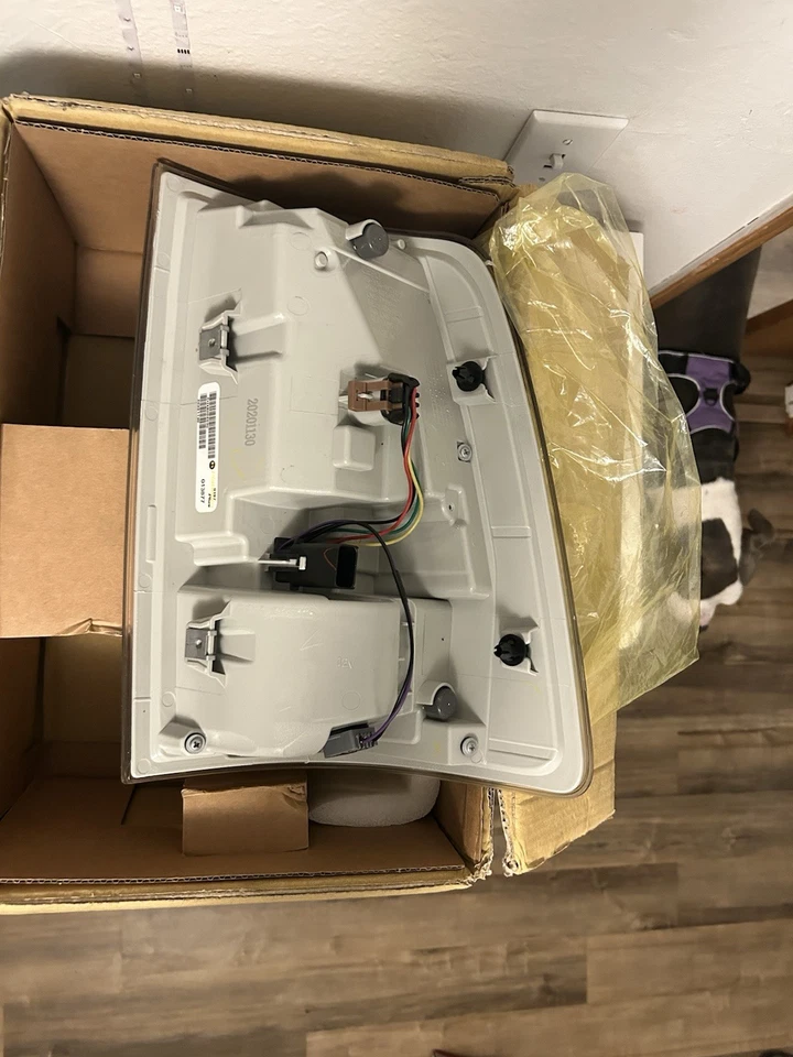 Dodge Ram 1500 2013-2018 camioneta trasera izquierda estilo clásico OEM Foto 2 de 4