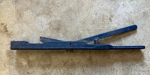 OAL 14.5" Butterfly Valve Handle Sa-2 46662  1/2” X 5/8” Opening