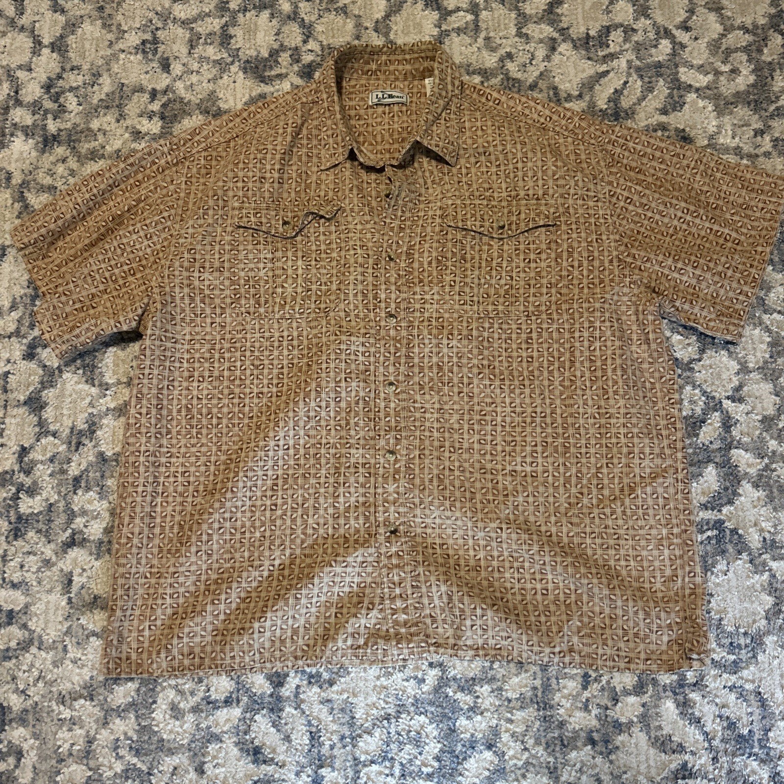 LL Bean Shirt Mens Xl Tan Beige Batik Short Sleeve Button Up 100% Cotton
