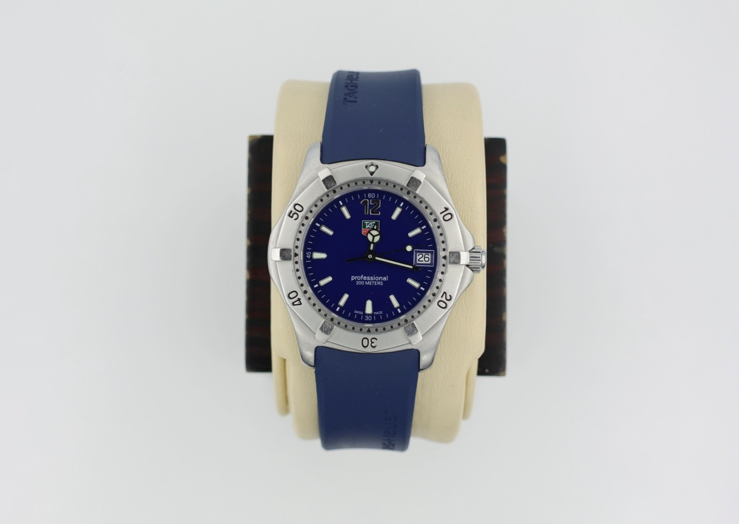 Tag Heuer WK1113.FT8003 Mens 2000 Series Professional Quartz Watch Blue Rubber