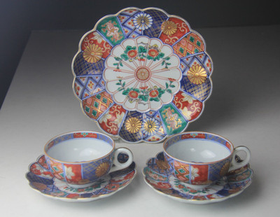 Antique Japanese Old Imari Porcelain Cups & Saucers & Plate