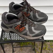 New Balance 481 V3 Comfort Ride Trail Hiking Shoes Mens Size 10 Outdoors FLAW
