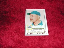 1952 Topps  # 200 Yankee RC  Ralph Houk EXMT+ Looks pack fresh