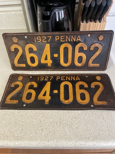 Set Of 2 Pennsylvania 1927 License Plates 264-062 