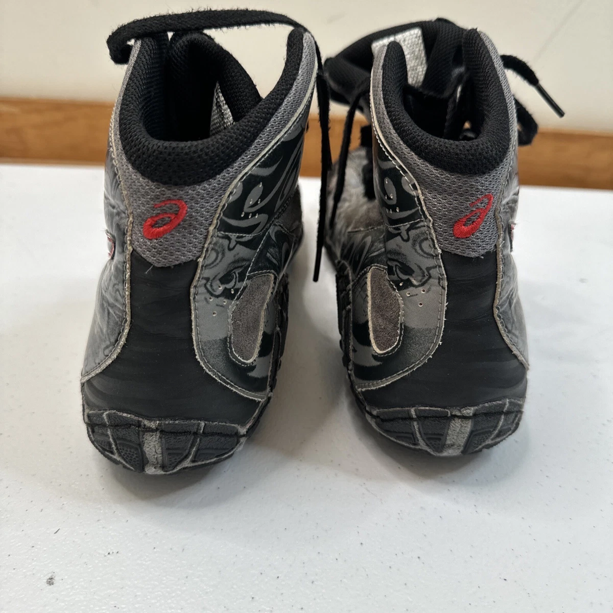 Scorpion wrestling shoes discount