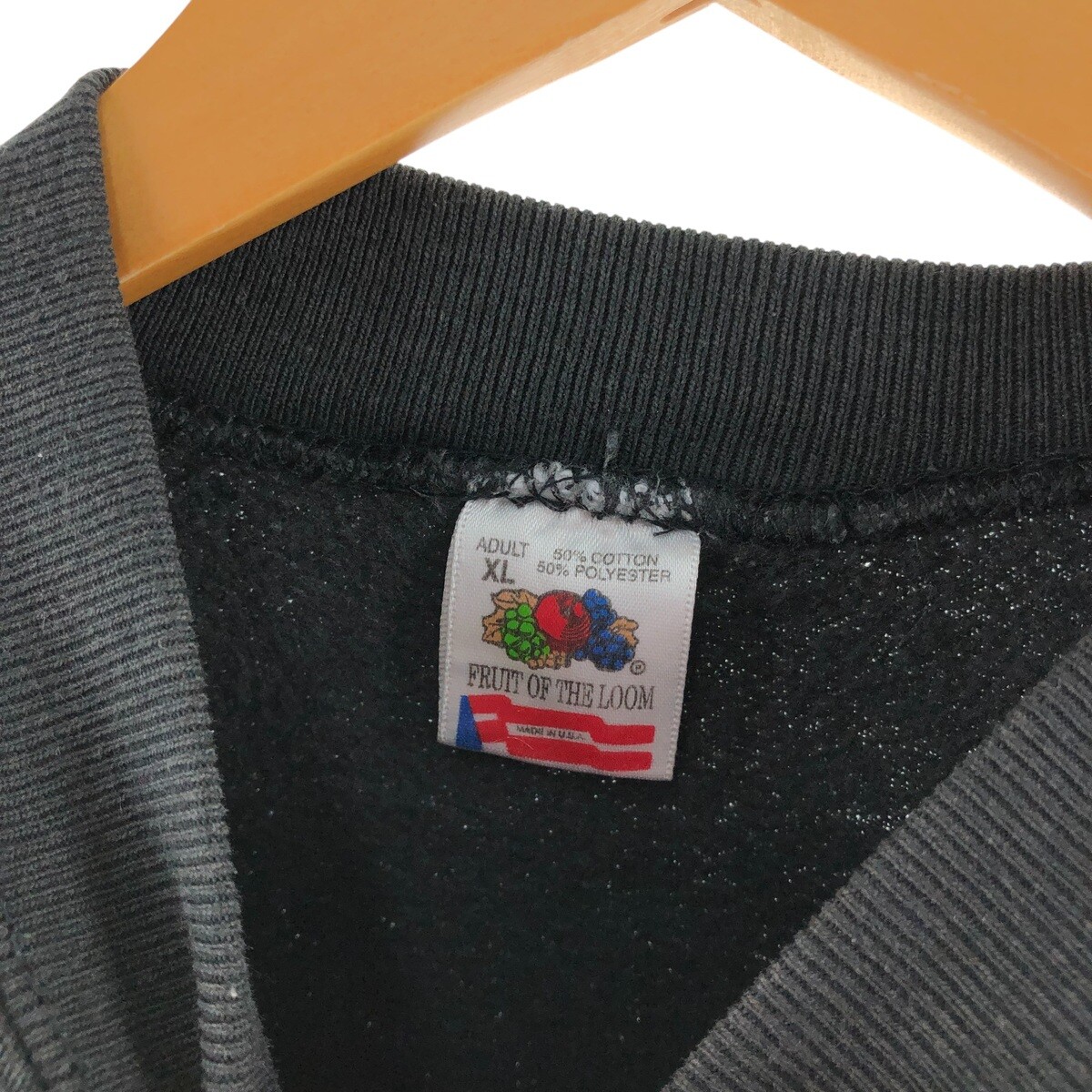 \"90s fruits\" sweatshirt XL USA製 black 90'S Fruit of the Loom Sweatshirt, Made in USA, Men's XL