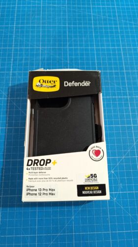 OtterBox Defender Hülle für iPhone 13 Pro Max/12 Pro Max schwarz (77-84382) - Bild 1 von 6