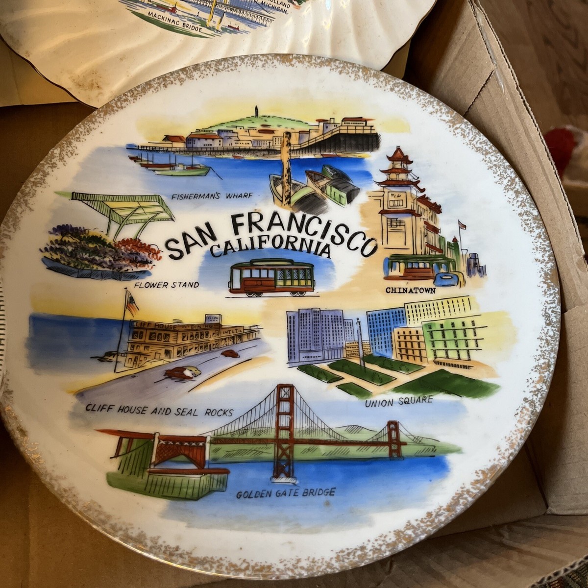 Vintage 17 US State Collectible Decorative Plates Of Various