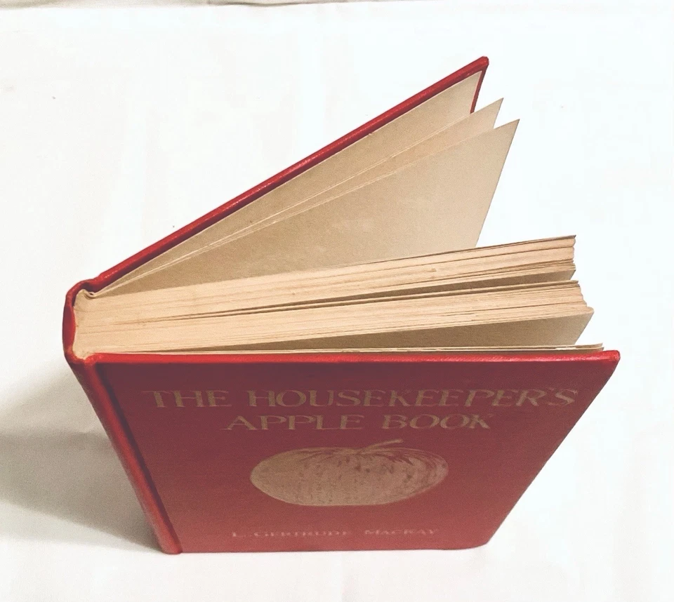 The Housekeeper's Apple Book Cookbook  1918 Signed/Inscribed L. Gertrude MacKay - Image 4 of 4
