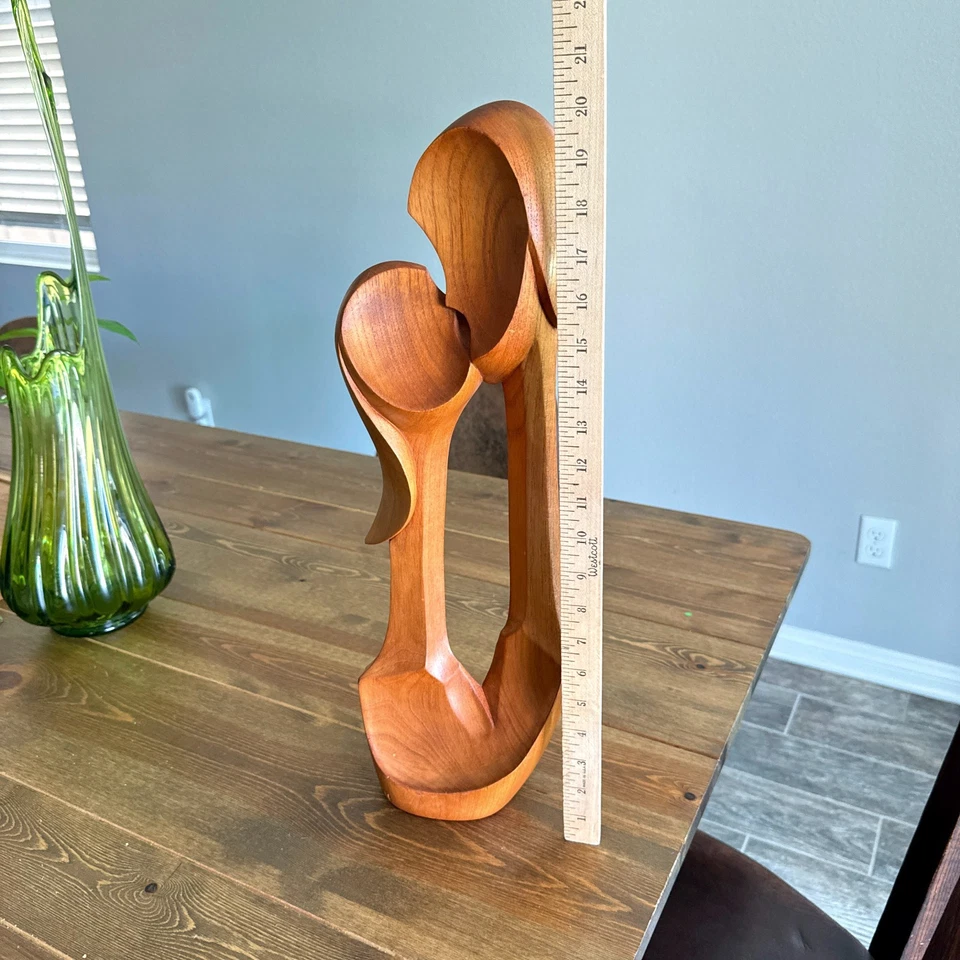 Luis Potosí Tallada Madera Teca 'Pareja Enamorada' Escultura Maestro Tallador Ecuatoriano Foto 2 de 4