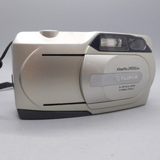 Fujifilm FinePix 2400 Zoom 2.1MP Compact Digital Camera Silver Tested