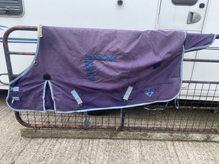 6'0" Saxon 800 Standard Medium Turnout Rug