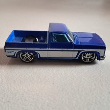 Hot Wheels 2007 Mattel 1983 Chevy Silverado Pickup Truck Blue/White