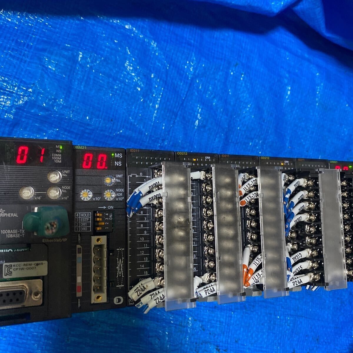 OMRON CJ2M-CPU34 CPU Unit with PA202 Power Supply Unit junk OMRON CJ2M-CPU34 CPU Unit with PA202 Power Supply Unit junk