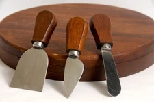 Macy's The Cellar Acacia Wood Round Cheese Board Hidden Three Knife Set