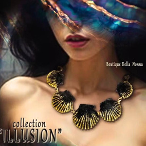Authentic unique seashell gold plated necklace