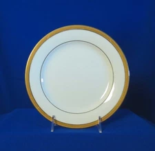 Noritake Goldwyn Salad Plate Round 6244 Encrusted Gold Key Design Band Japan