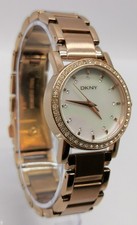 Vintage DKNY Perlmutt Zifferblatt Kristall Lünette Roségoldfarben Quarz Damenuhr