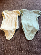 Reserved 2pc Cotton Ribbed Baby Bodysuits 9-12M Short Sleeve Snap Green/White