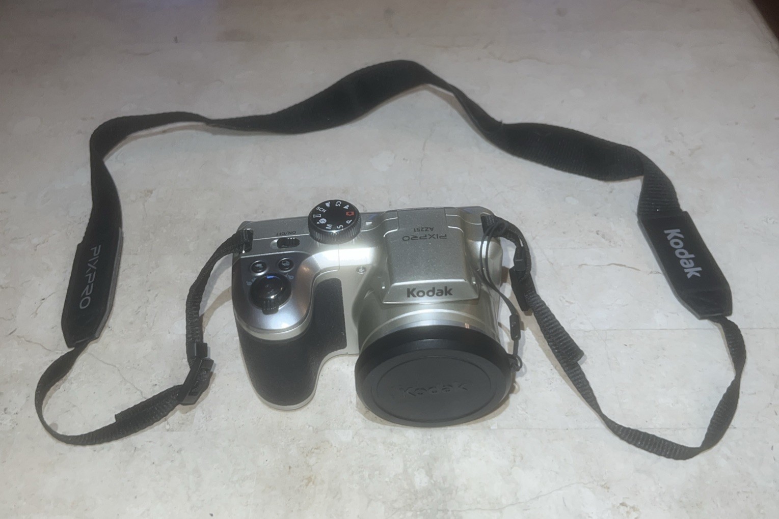 Kodak PIXPRO Silver AZ251 16MP Digital Camera 25X Optical Zo