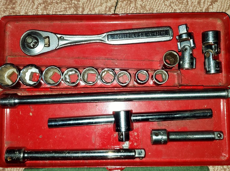Vintage CRAFTSMAN -V Series Tools 3/8 Inch Sockets, Ratchet T-BAR &  Extensions 