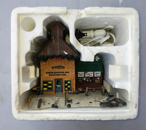 Dept 56 Dickens Village North Eastern Sea Fisheries Ltd. 58316 Lights Up in Foam - Picture 12 of 21